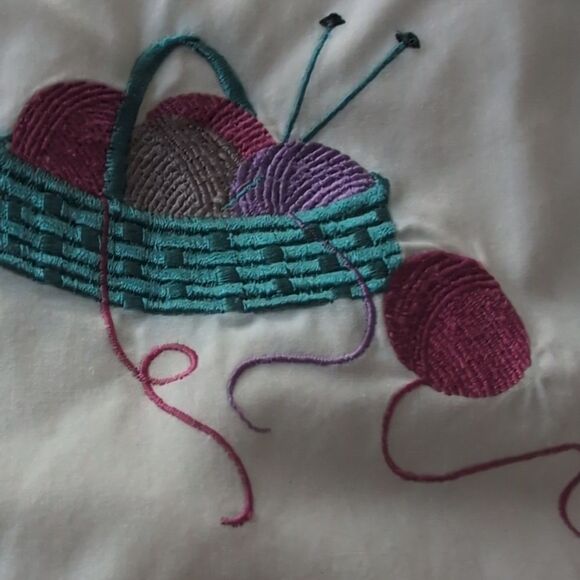 Vintage Northern Isles Cream Cat Embroidered women's Shirt - Picture 5 of 8